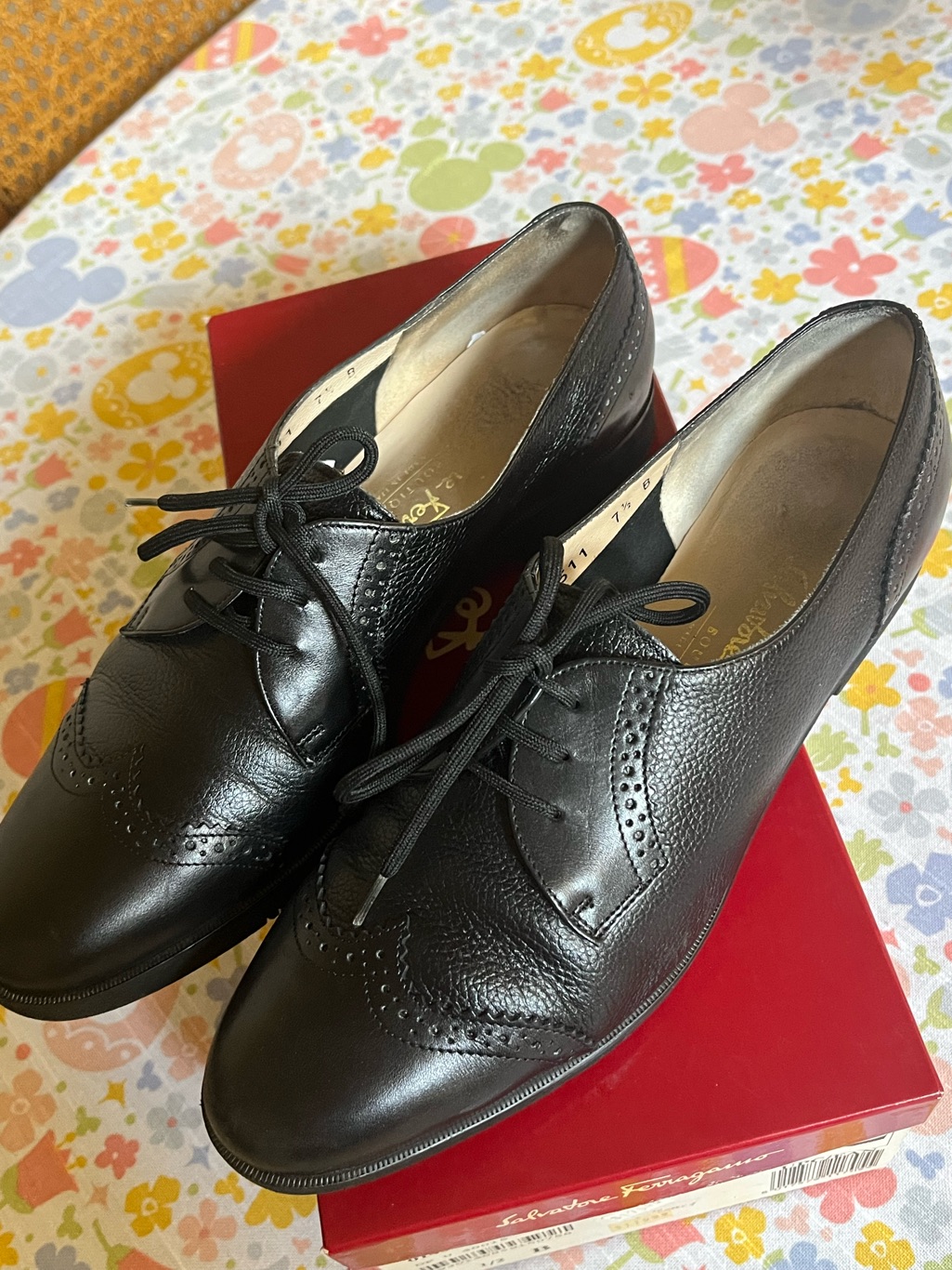 Salvatore Ferragamo Black Leather Wingtip Lace-Up Flats